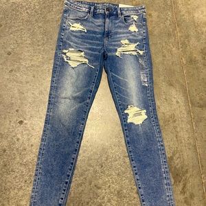 BNWT AMERICAN EAGLE JEANS